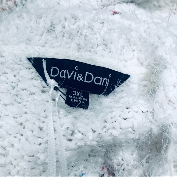 DAVI & DANI PLUS SIZE STRIPED SIDE SLIT SWEATER.SIZE 3 XL - Picture 10 of 10